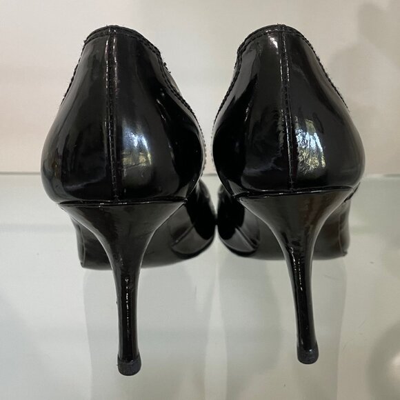 Charles David, Unique Pointed Toe Stiletto/Pump, Black, size 6 - Picture 3 of 6